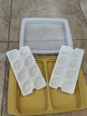 Tupperware Egg Keeper Carrier Complete Inserts Harvest Gold Deviled Egg Tray